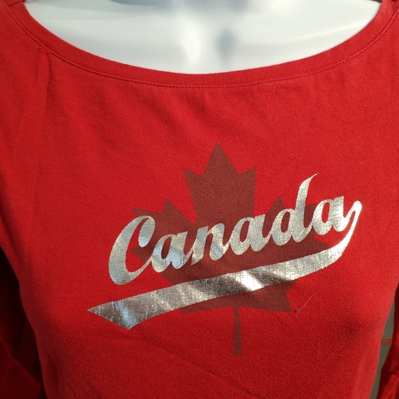 Super Cute! NHL Reebok Red with Silver, Long Sleeve Shirt, Canada, Stretchy - Picture 1 of 10